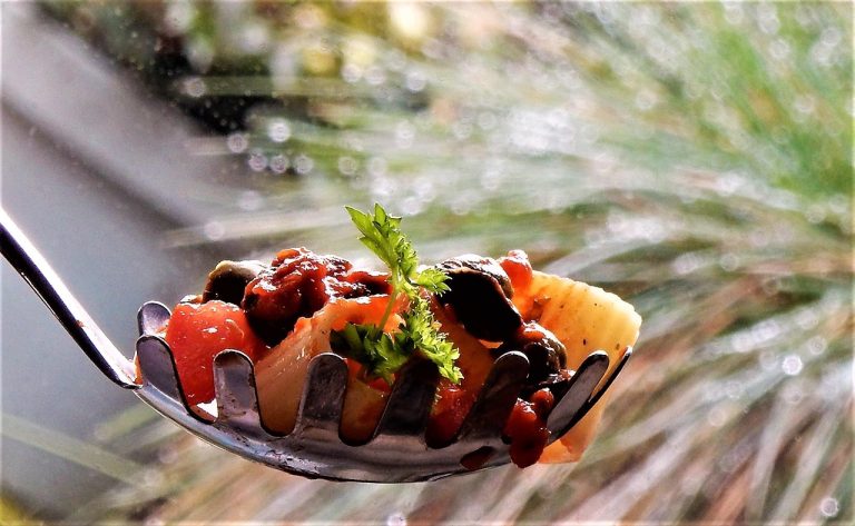 Image by remcoosculiflowers from Pixabay